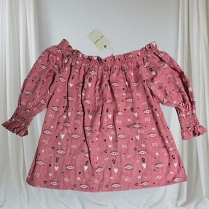 Most Wanted Top Size M Medium NWT Blouse NEW Shirt XOXO Crop Off Shoudler Eyes